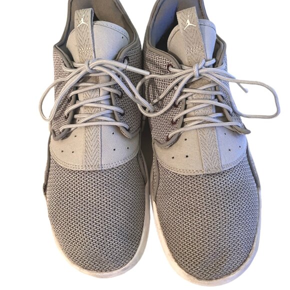 Nike Jordan Eclipse Dust Gray Mesh Basketball/Athletic Shoes  Men's Size 9 - Picture 6 of 9